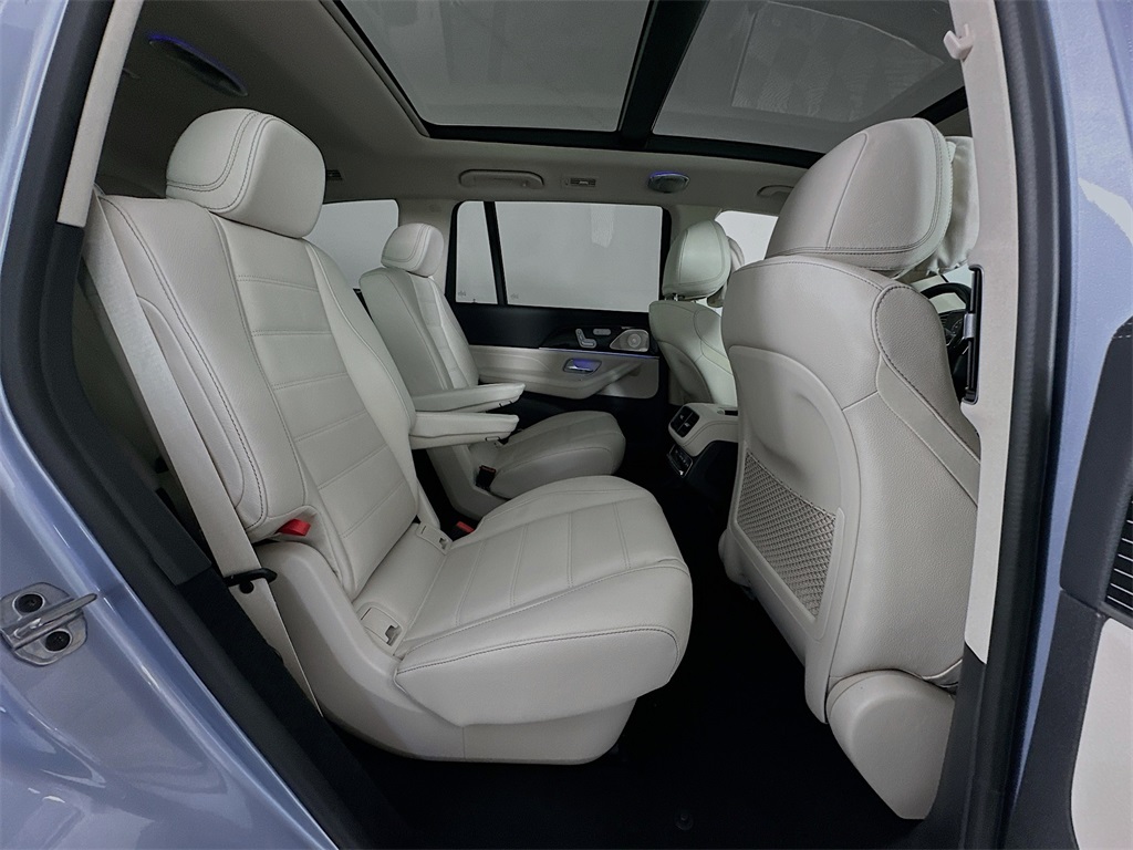 2026 Mercedes Benz GLA 580 4MATIC photo 26