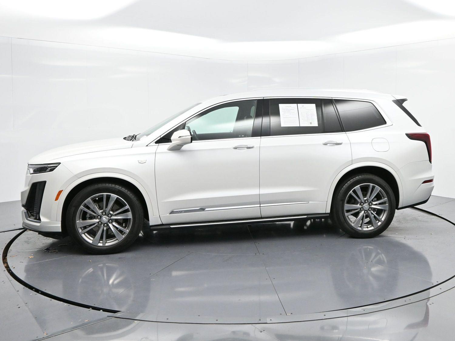 2021 Cadillac XT6 Premium Luxury photo 3