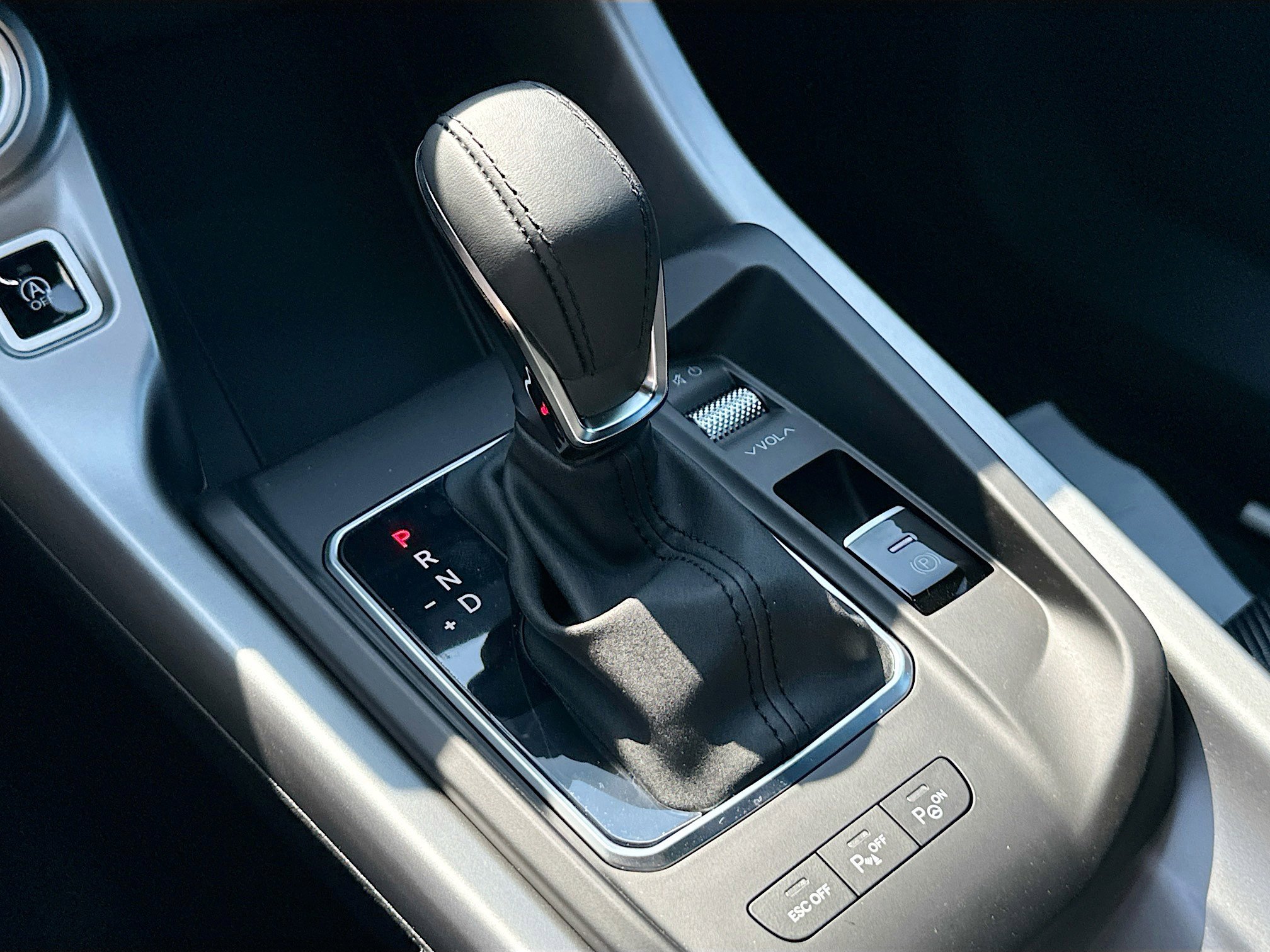 2025 Dodge Hornet GT photo 11