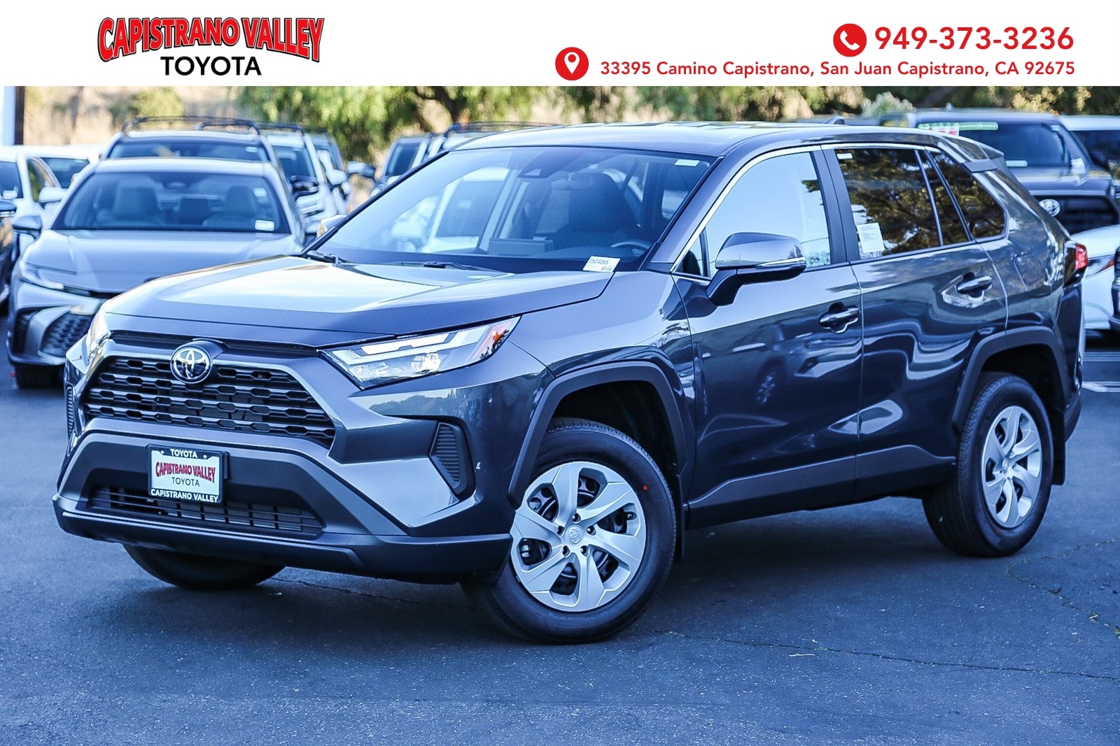 2025 Toyota RAV4 LE's photo