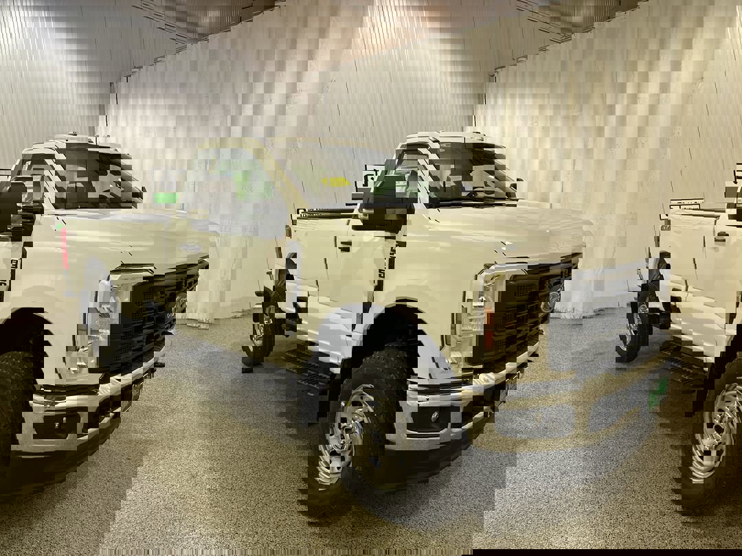 2026 Ford F-350 Super Duty XL's photo