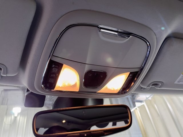 2022 Jeep Cherokee Limited photo 25