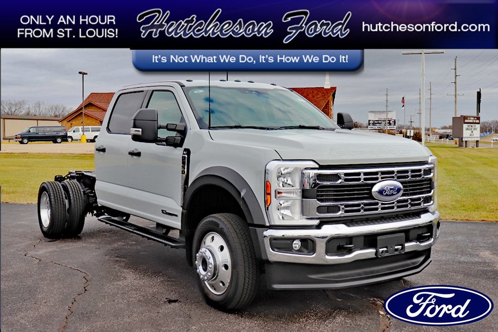 2026 Ford F-450 Super Duty Chassis Cab XLT's photo