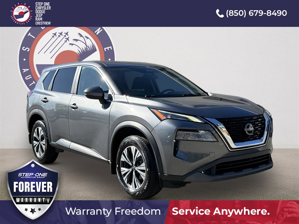 2022 Nissan Rogue SV's photo