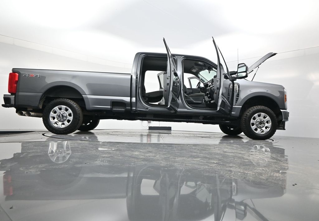2024 Ford F-250 photo 55