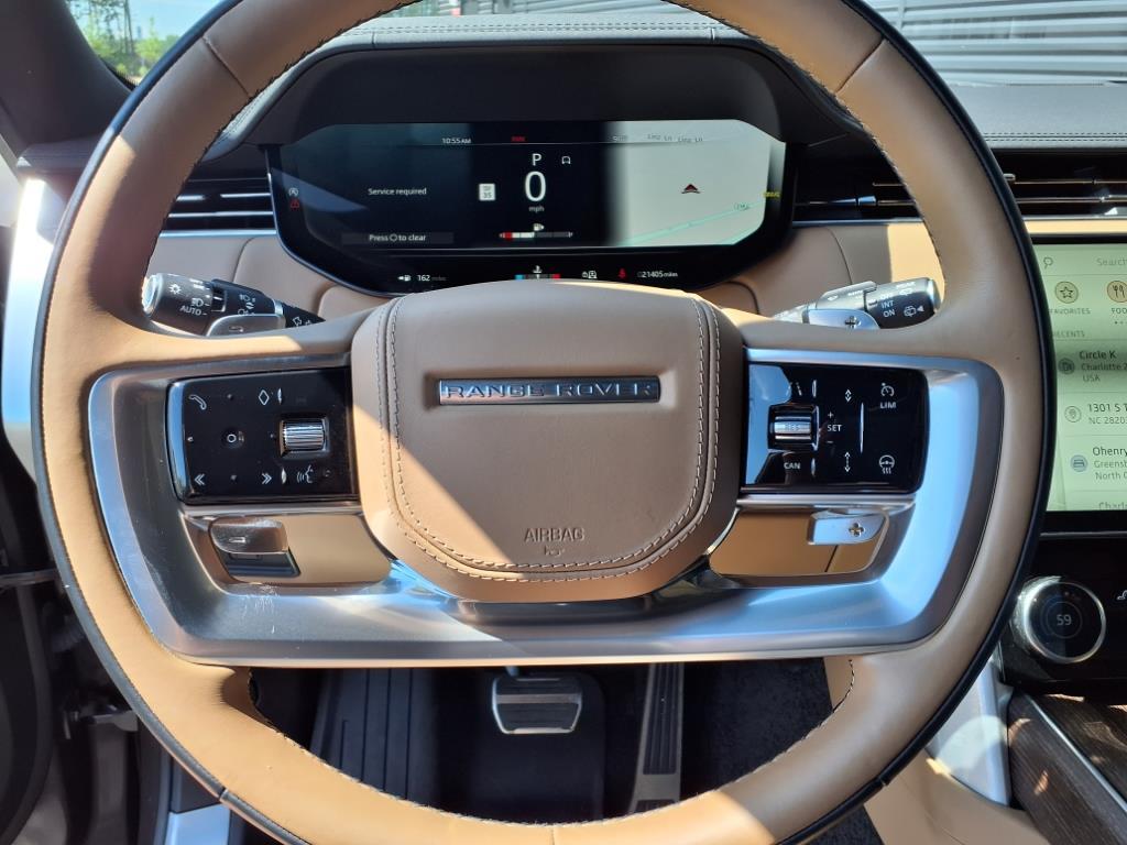 2023 Land Rover Range Rover SE photo 16
