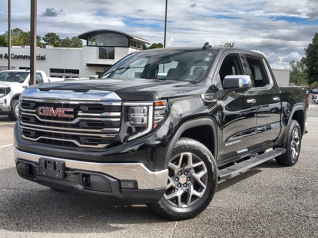 2023 GMC Sierra 1500 SLT