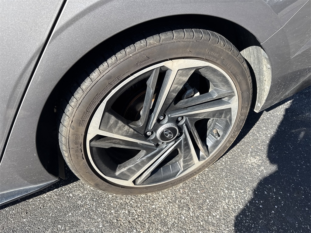2023 Hyundai Elantra N Line photo 6