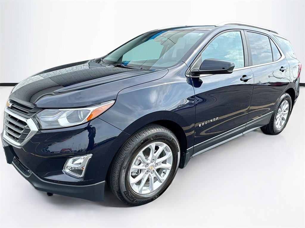 2021 Chevrolet Equinox LT photo 3