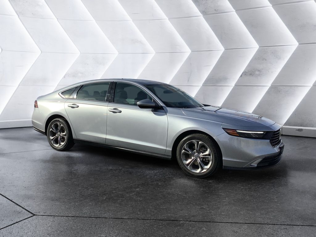 2024 Honda Accord EX's photo