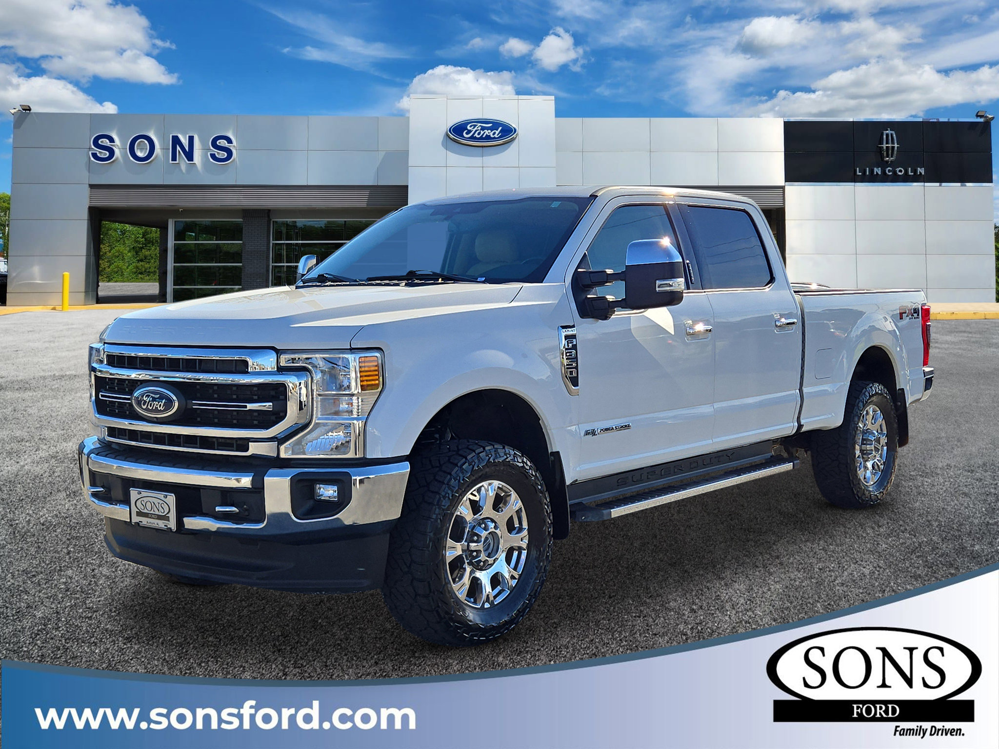 2021 Ford F-350 Super Duty Lariat's photo