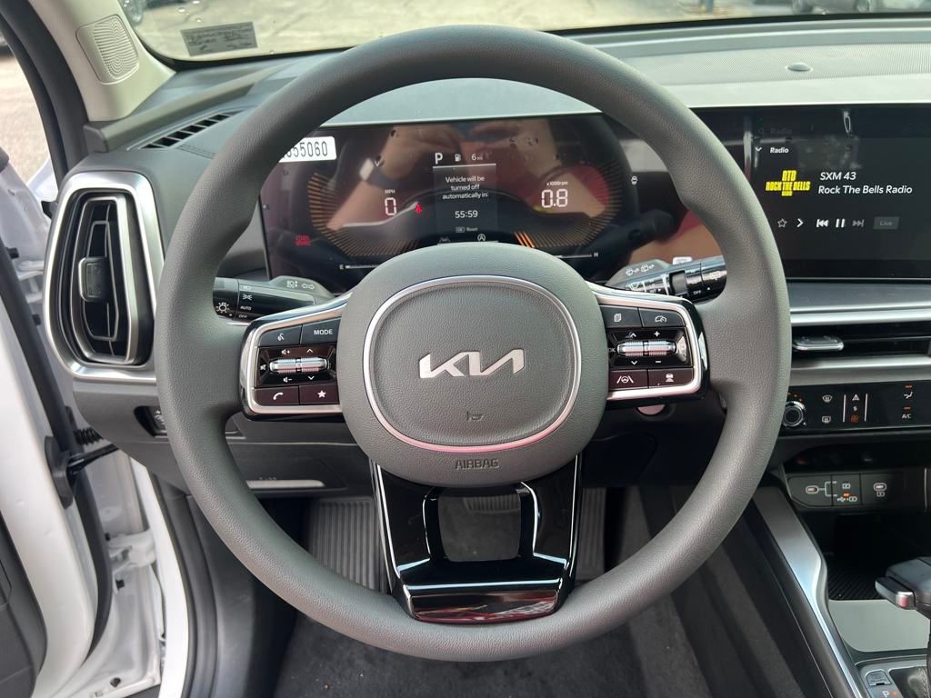 2025 Kia Sorento LX photo 15