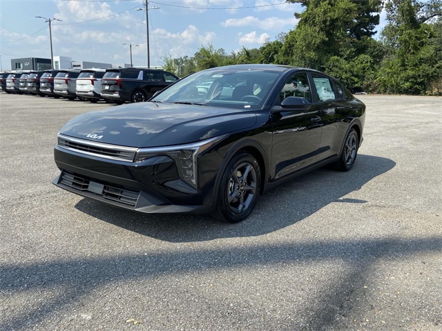 2025 Kia K4 LXS photo 5