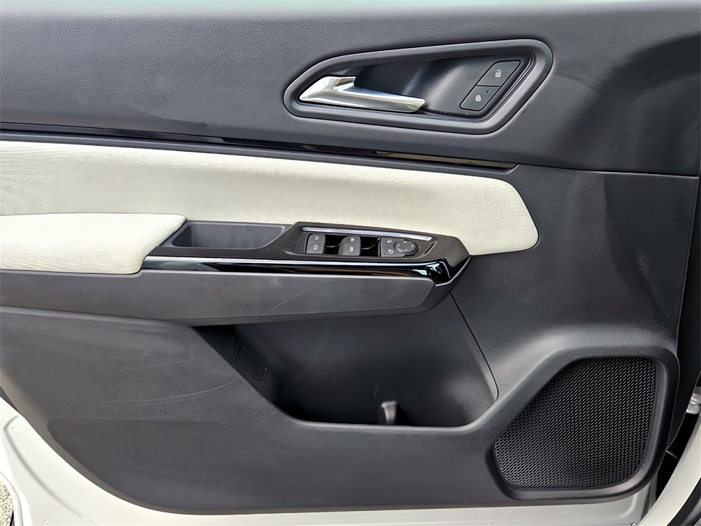 2024 Honda Prologue EX photo 19