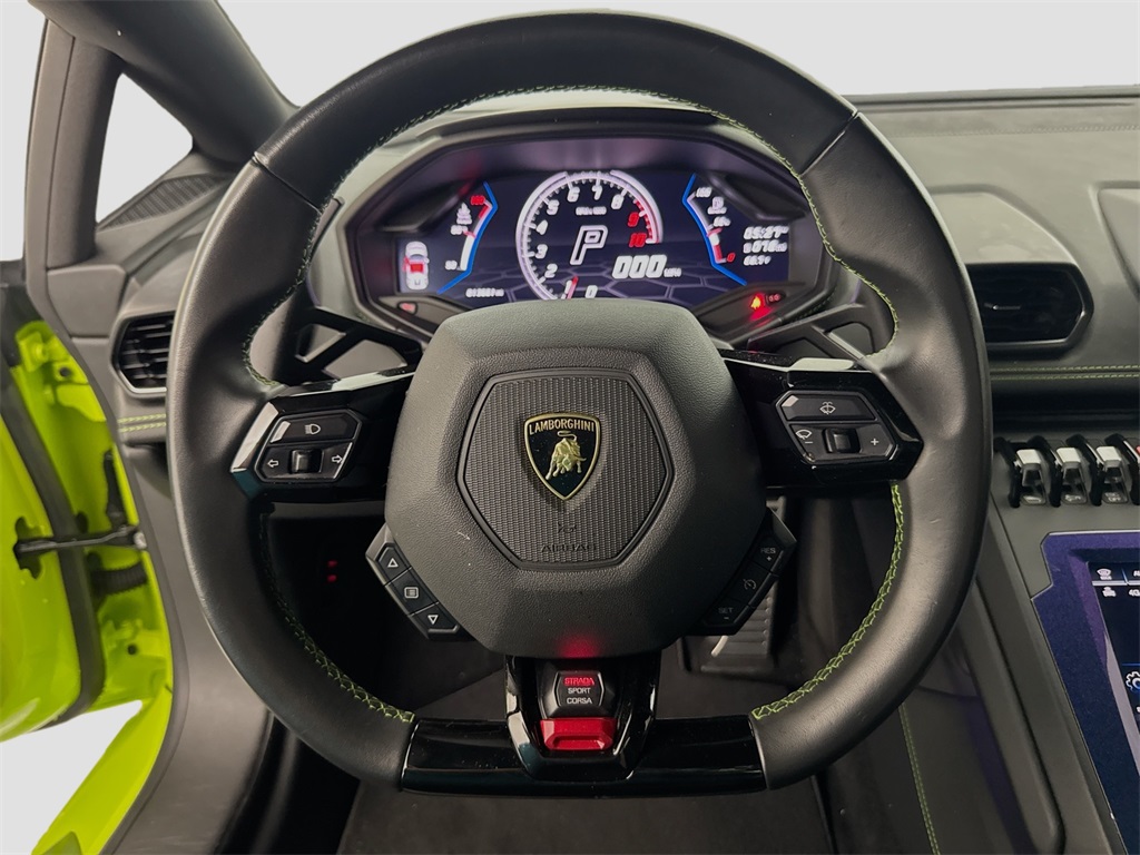 2020 Lamborghini Huracan Evo Spyder photo 11