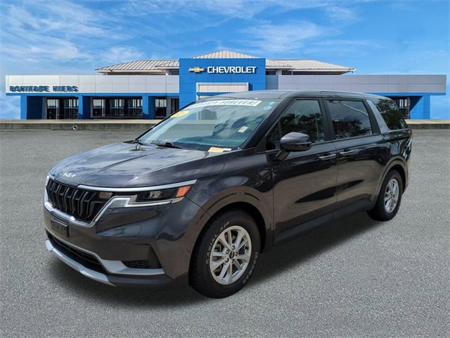 2024 Kia Carnival LX photo 6