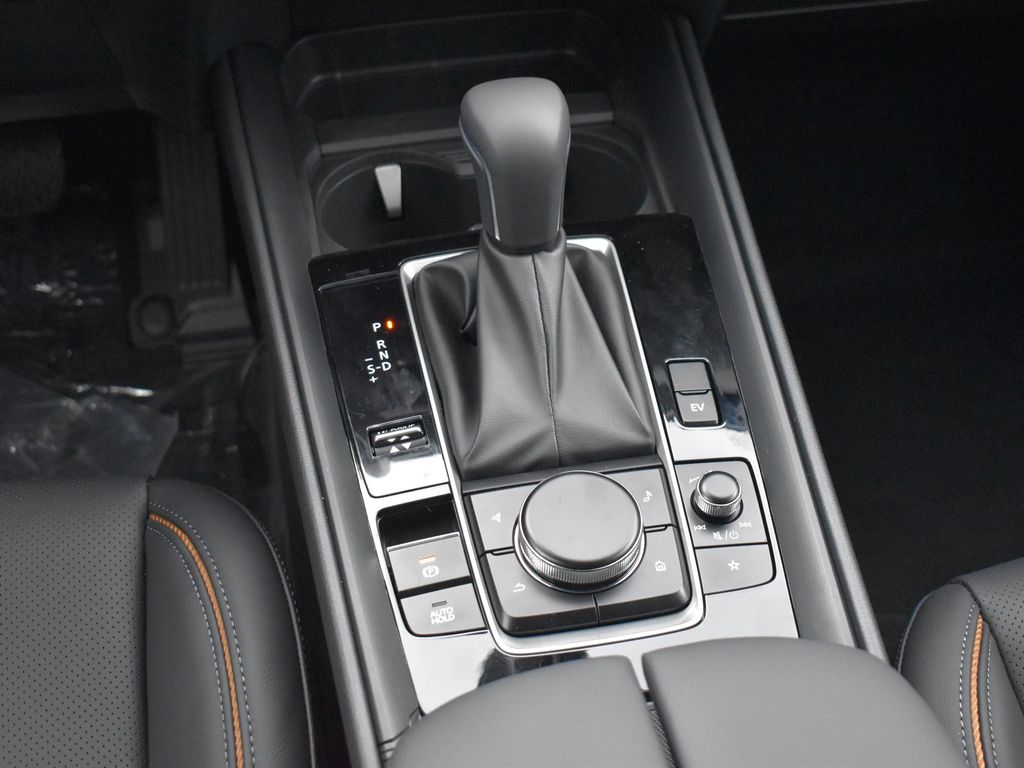 2025 Mazda CX-50 Premium photo 16
