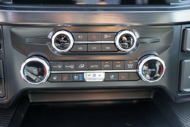 2025 FORD F-250 - Image 38