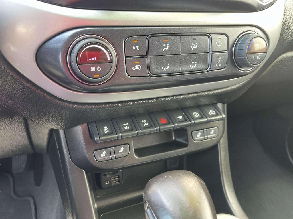 2022 Chevrolet Colorado ZR2 photo 13