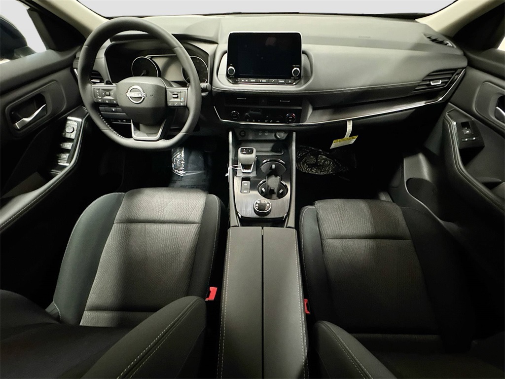 2026 Nissan Rogue SV photo 5