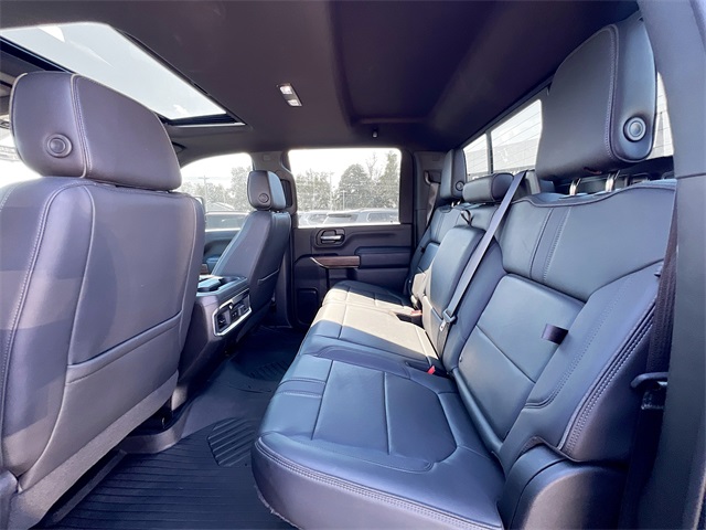 2022 Chevrolet Silverado 2500HD High Country photo 24