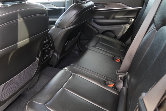 2023 Jeep Grand Cherokee Limited photo 11