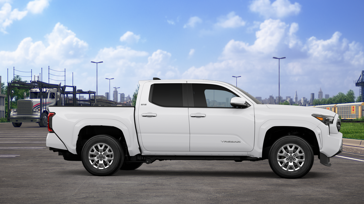 2025 Toyota Tacoma SR5 4x4 Double Cab photo 13