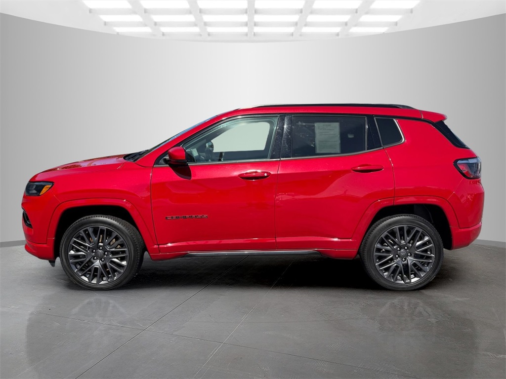 2023 Jeep Compass Limited Red Edition photo 3