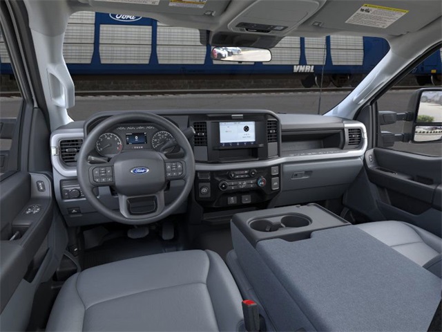 2026 Ford F-250 XL photo 7