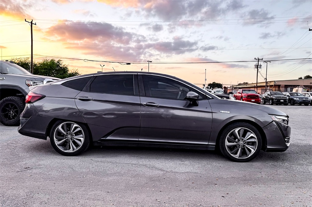 2018 Honda Clarity Plug-In Hybrid photo 4