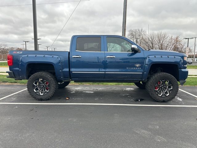 2017 Chevrolet Silverado 1500 LTZ photo 4