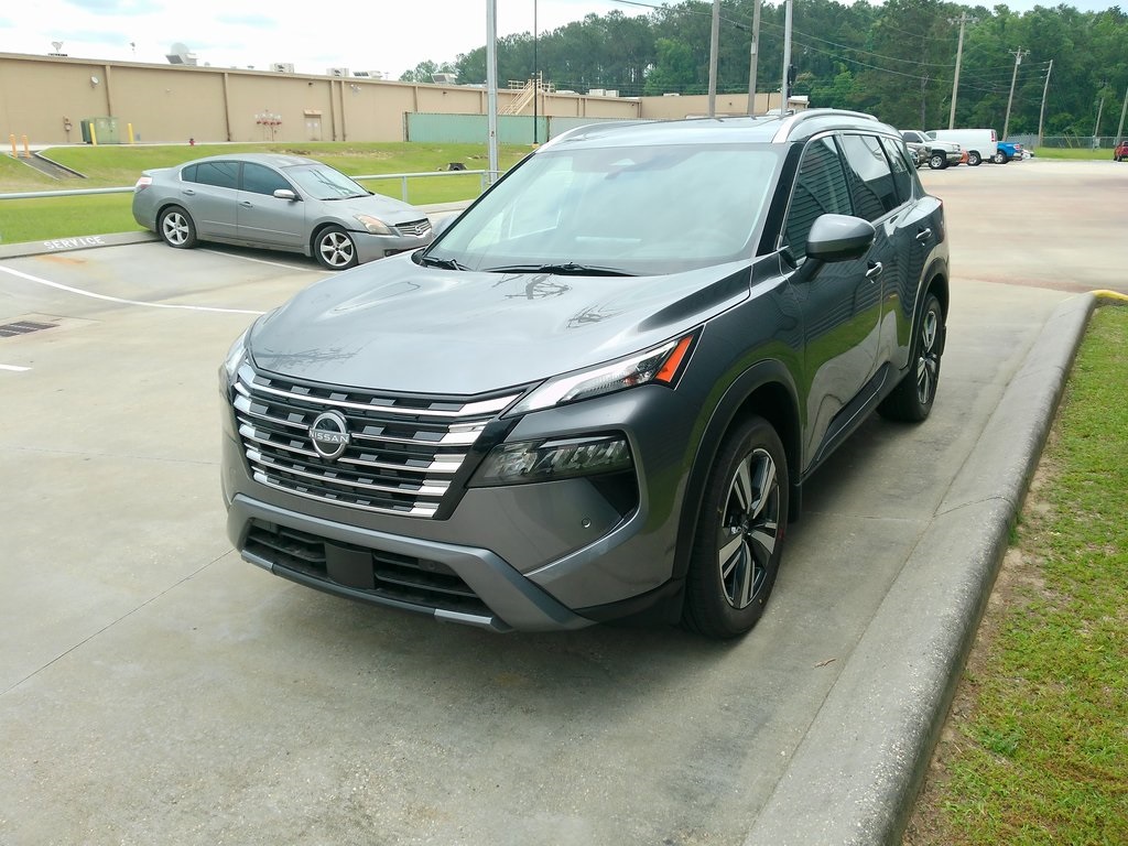 2025 Nissan Rogue SL photo 6
