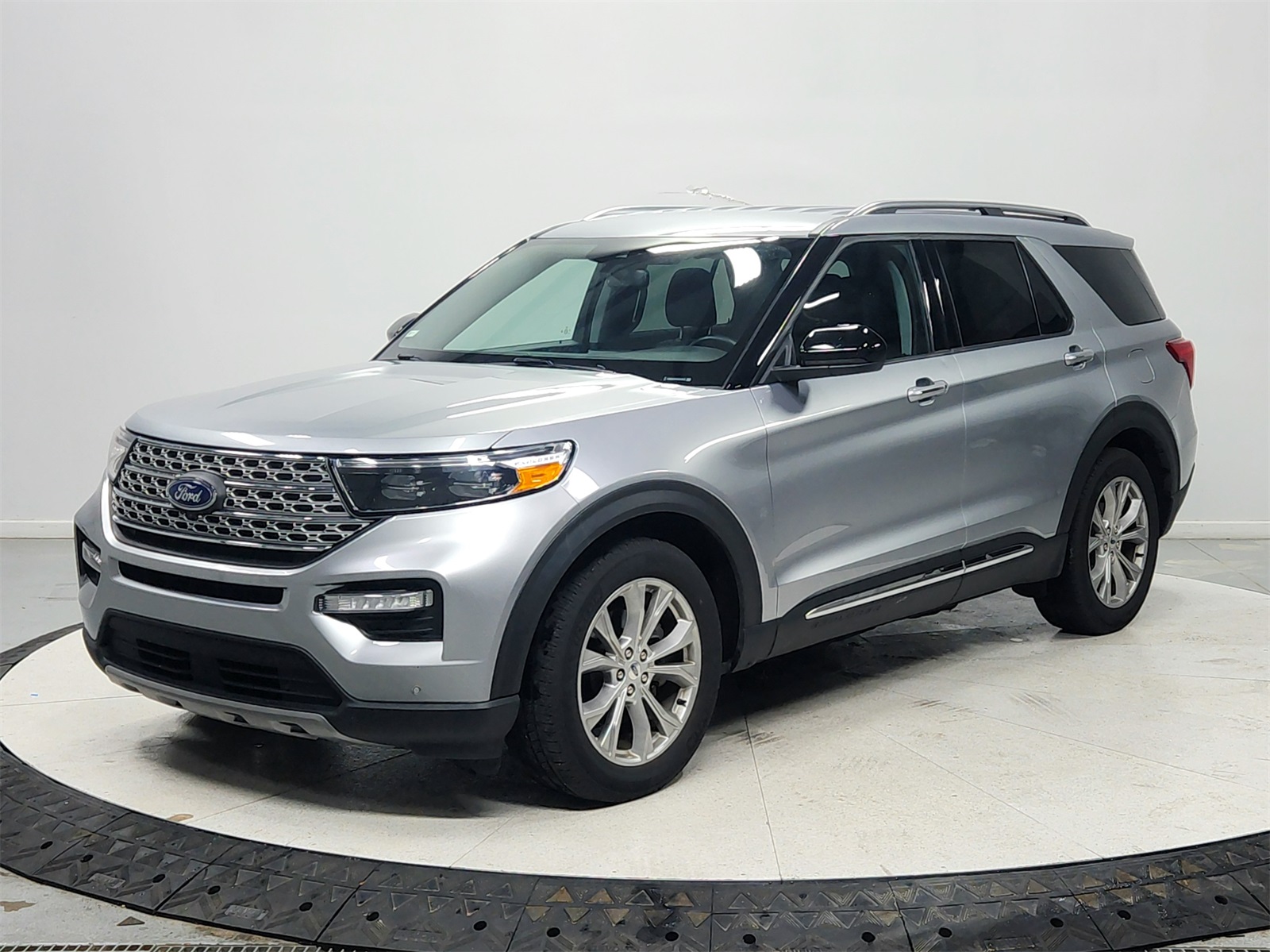 2024 Ford Explorer Limited photo 2