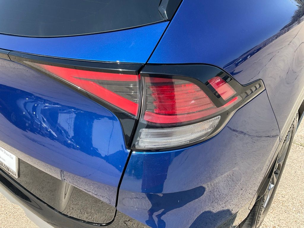 2024 Kia Sportage SX photo 18