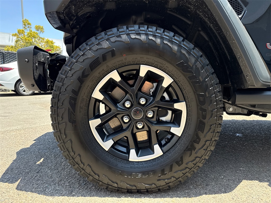 2025 Jeep Gladiator Rubicon photo 12