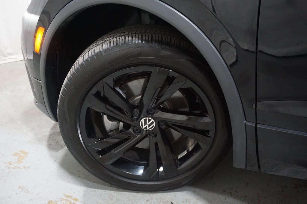 2023 Volkswagen Tiguan SE R-Line Black photo 29
