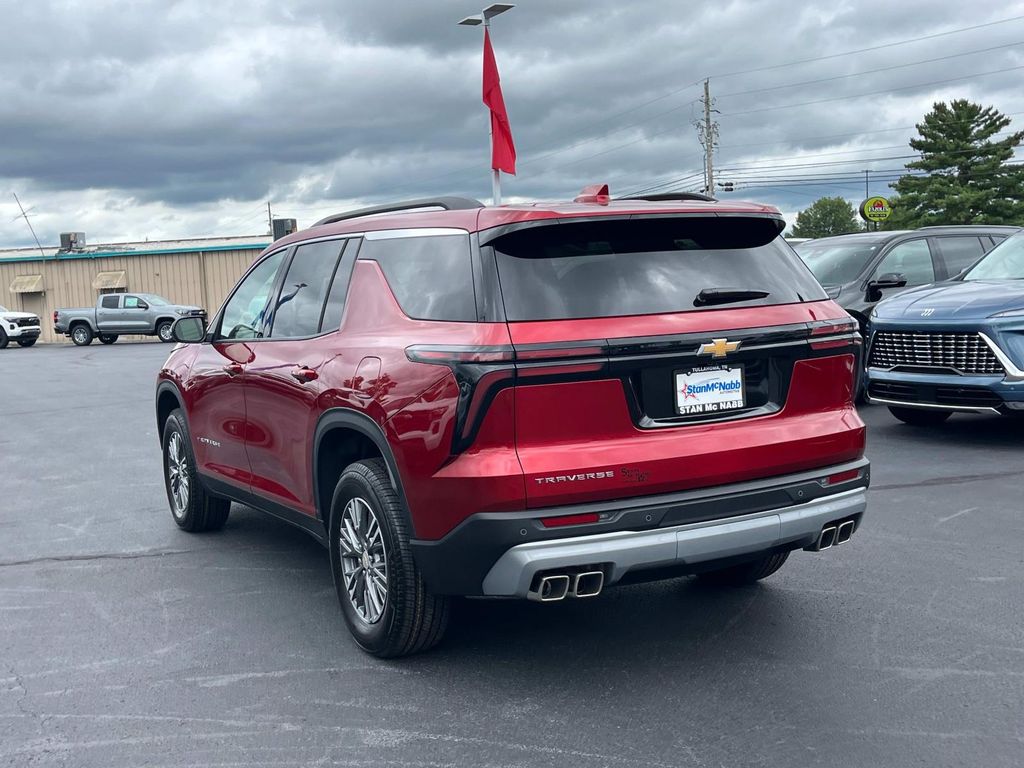 2026 Chevrolet Traverse photo 5
