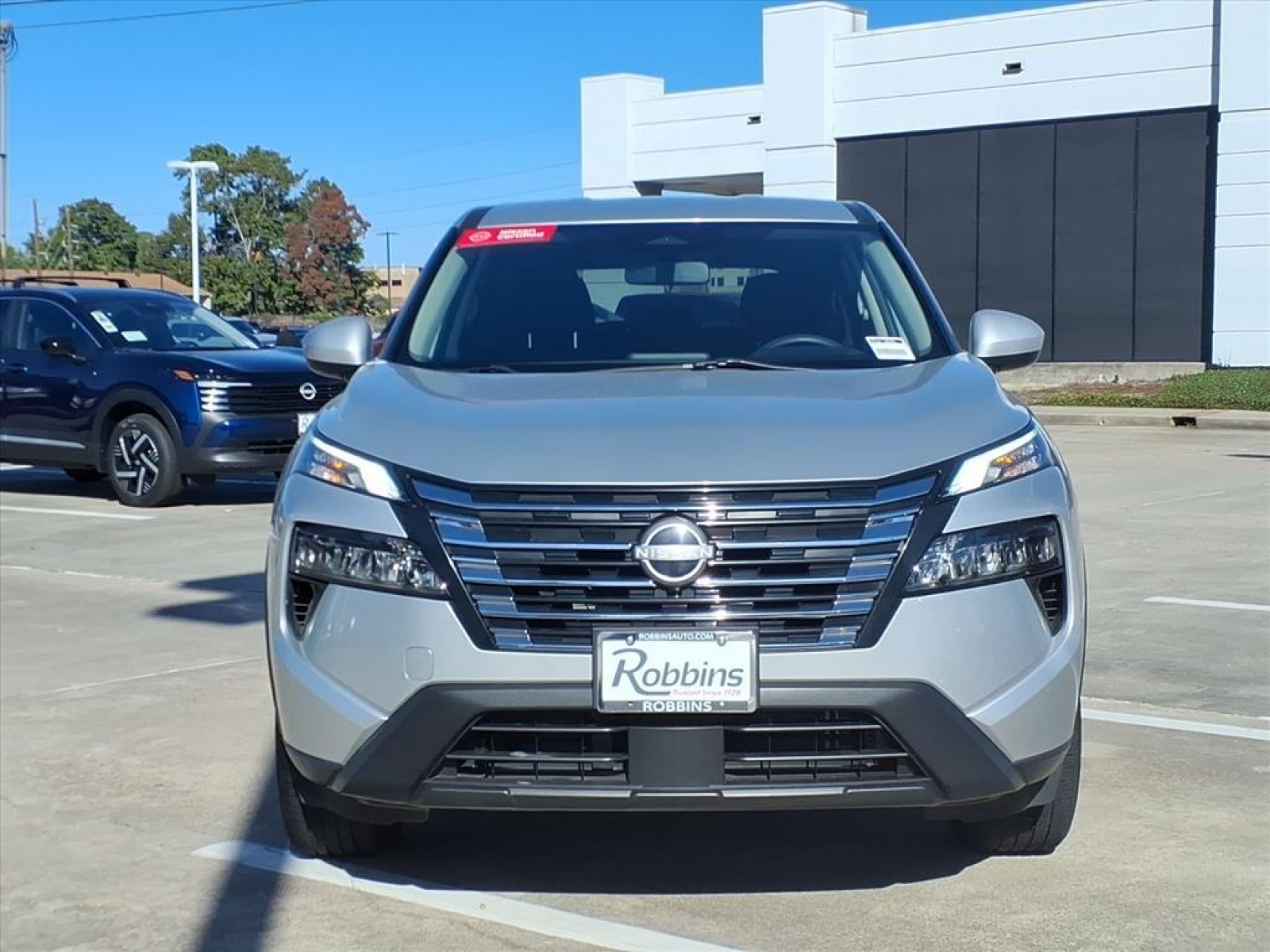 2024 Nissan Rogue SV Silver at Robbins Nissan