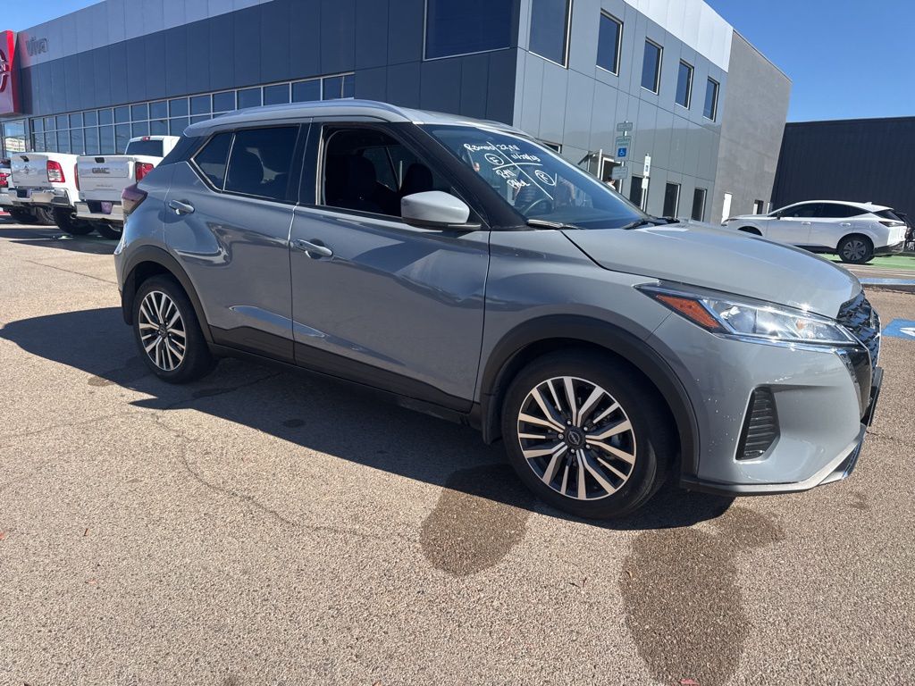 2024 Nissan Kicks SV photo 3