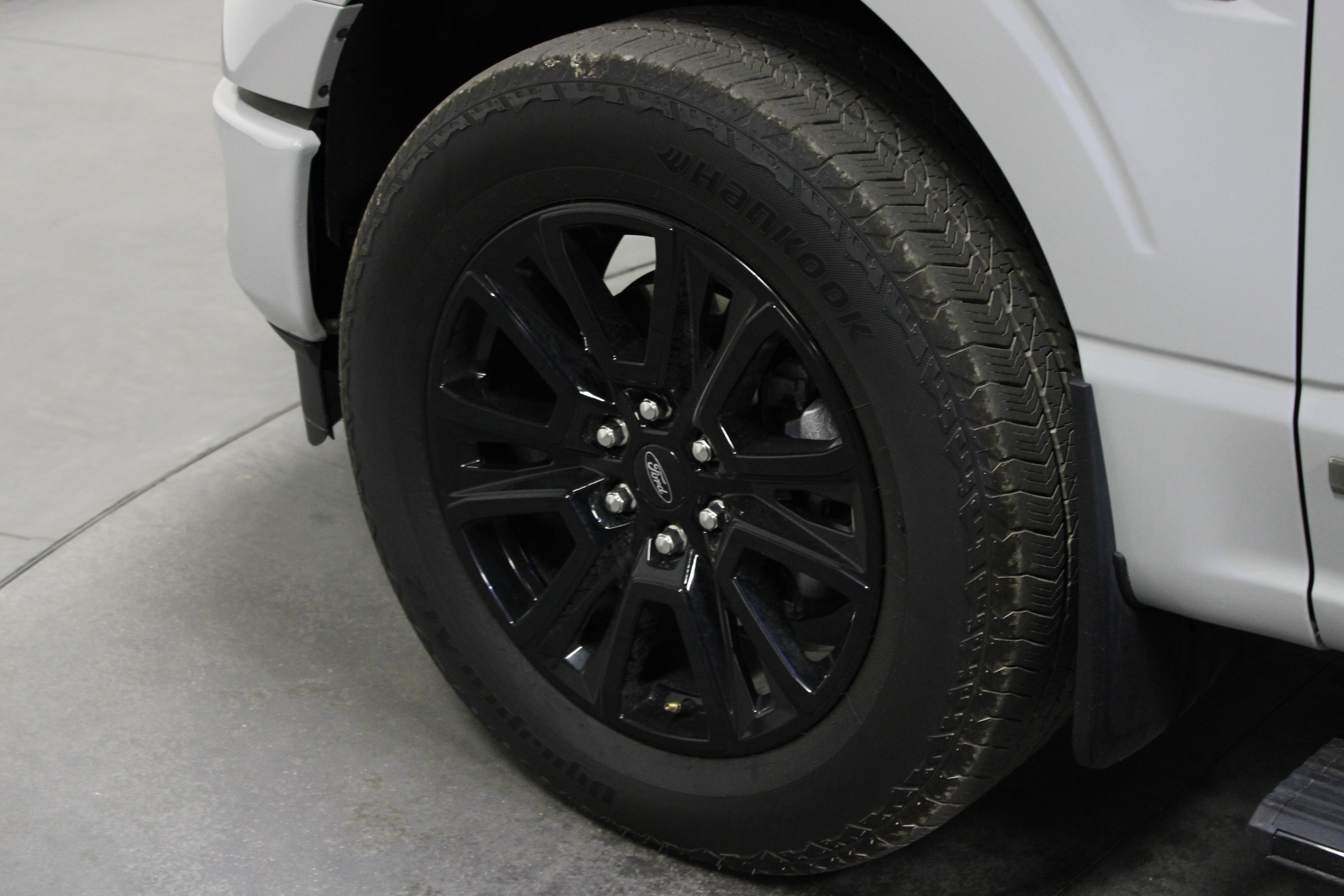 2024 Ford F-150 Platinum photo 8