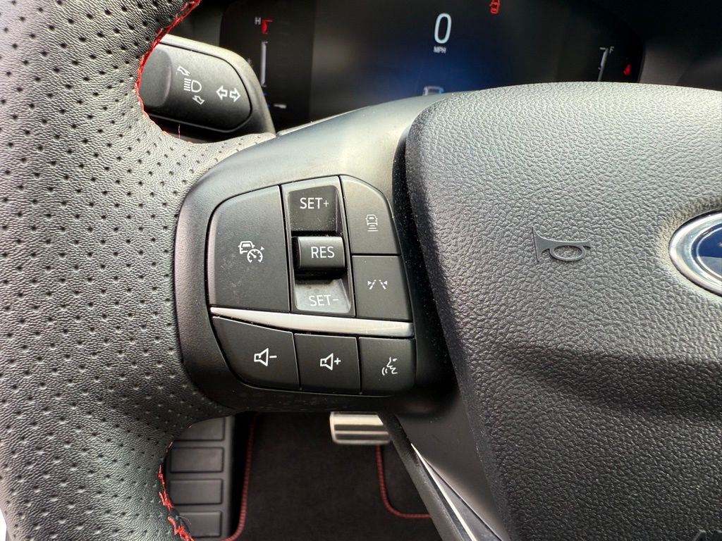 2023 Ford Escape ST-Line photo 16