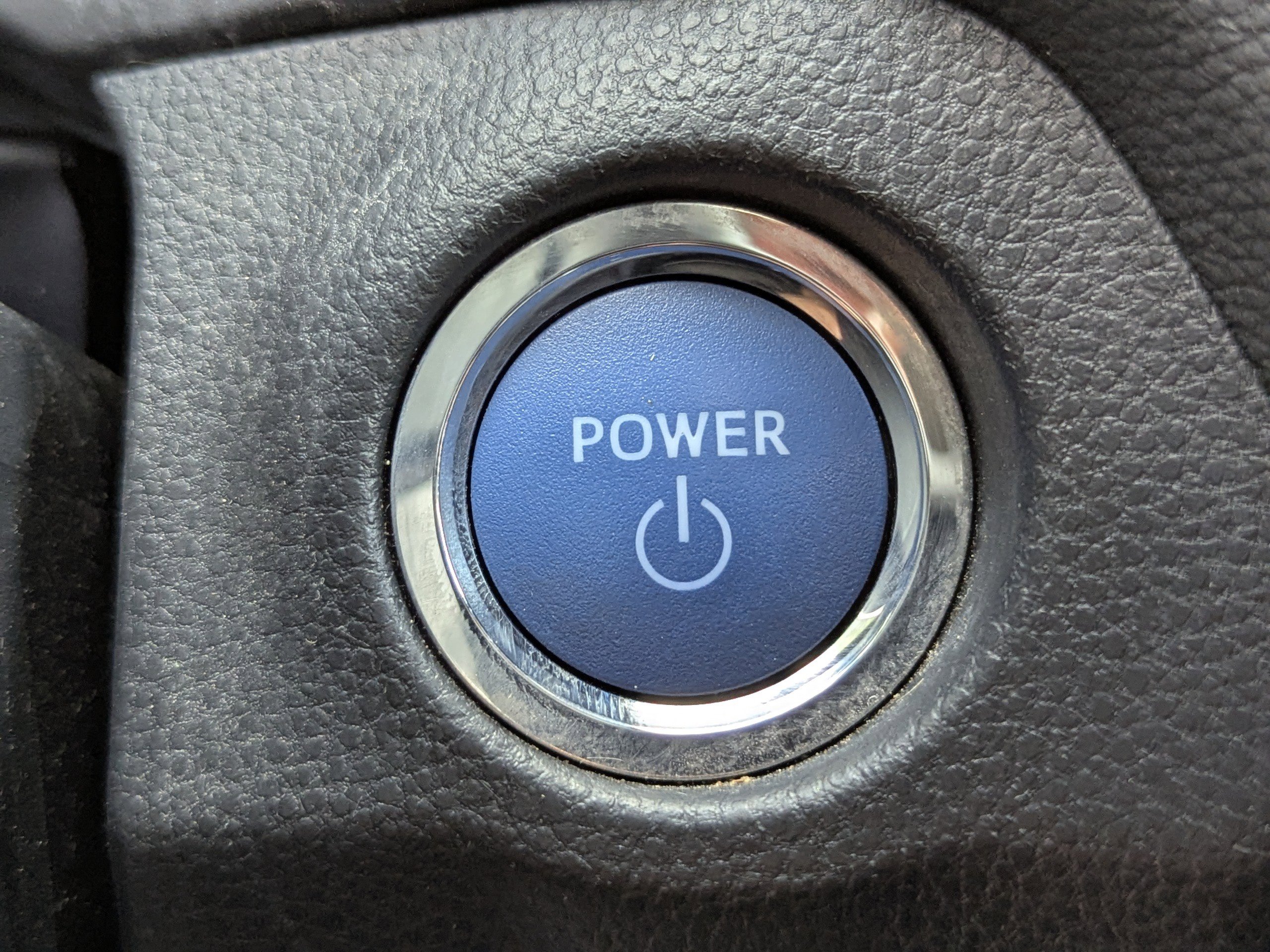 2021 Toyota RAV4 Hybrid XLE photo 22