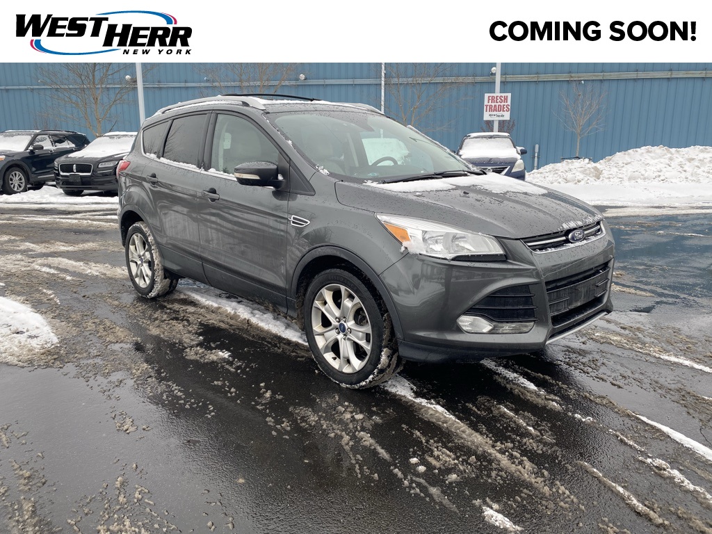2016 Ford Escape Titanium's photo