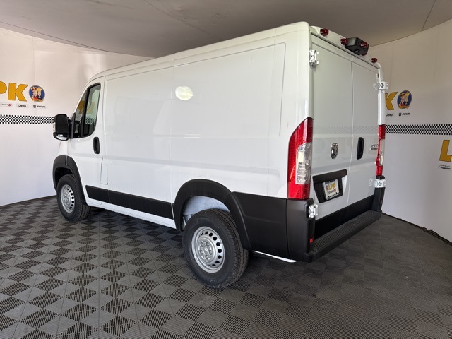 2025 Ram ProMaster 1500 Tradesman photo 4
