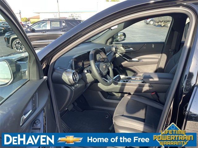 2026 Chevrolet Equinox LT photo 18
