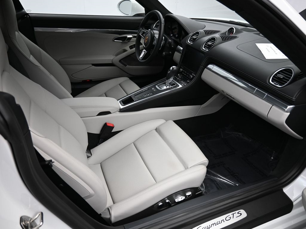 2023 Porsche Cayman GTS 4.0 photo 7