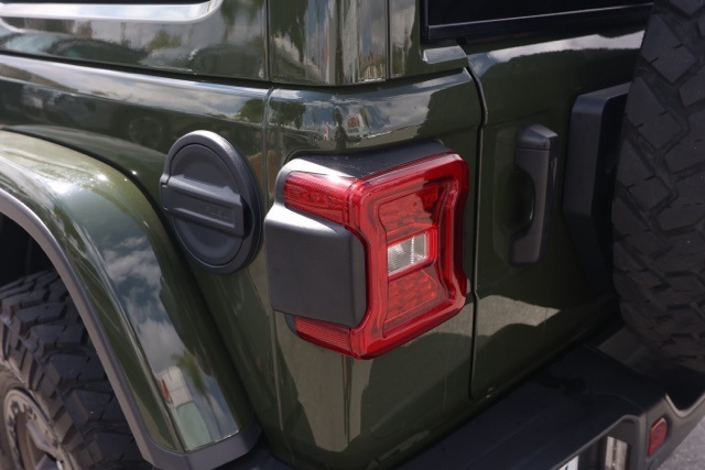 2023 Jeep Wrangler Rubicon 392 photo 5