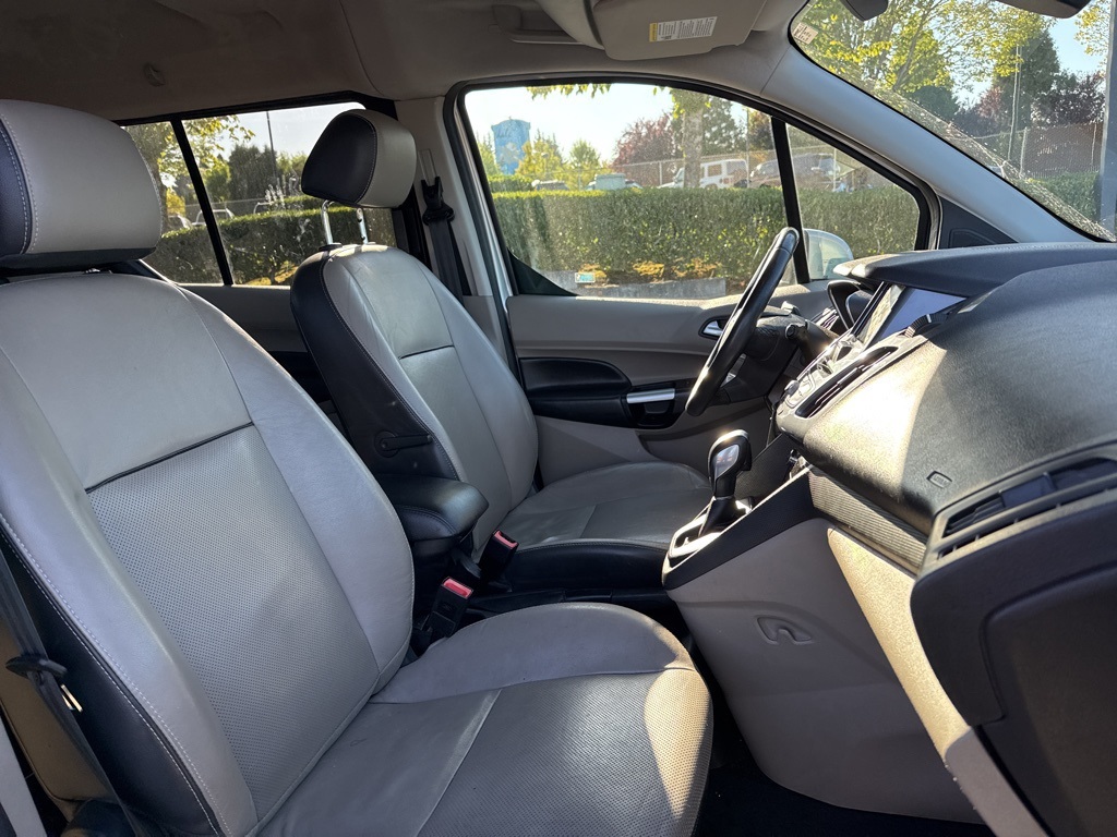 2016 Ford Transit Connect Titanium Wagon photo 21