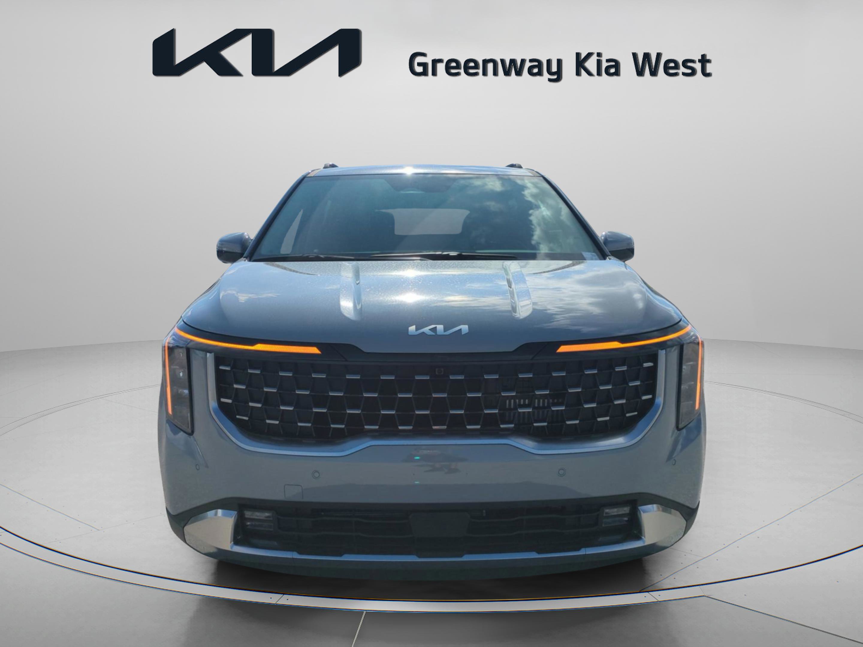 2026 Kia Carnival SX photo 2