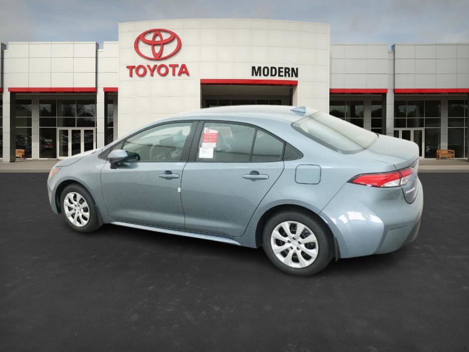 2026 Toyota Corolla LE photo 11